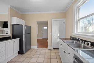 3249 Berwyn Pl, Cincinnati, OH 45209 - Photo 6