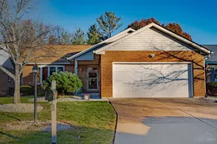 4 Pleasant Creek Ct, Fairfield, OH 45014 - Photo 2