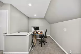 3936 Janett Ave, Green Township, OH 45211 - Photo 28