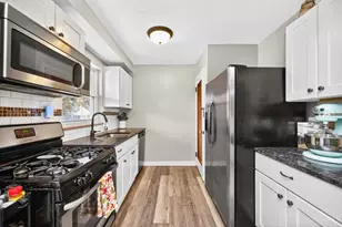 3936 Janett Ave, Green Township, OH 45211 - Photo 12