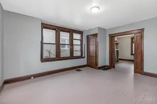 2886 Shaffer Ave, Cincinnati, OH 45211 - Photo 10