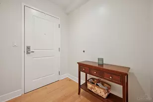 2260 Riverside Dr, Cincinnati, OH 45202 - Photo 2