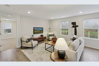 5001 Lakeview Drive, Hamilton Township, OH 45152 - Photo 8