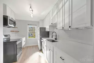 9777 Bunker Hill Ln, Montgomery, OH 45242 - Photo 12