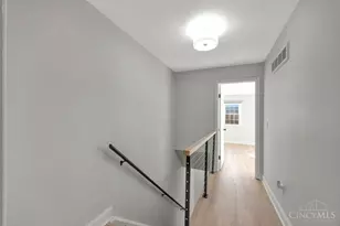 9777 Bunker Hill Ln, Montgomery, OH 45242 - Photo 20