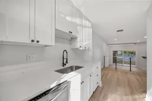 9777 Bunker Hill Ln, Montgomery, OH 45242 - Photo 14