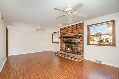 694 Buff Court, Springfield Township, OH 45231 - Photo 10