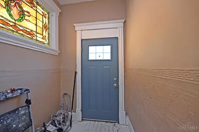 327 Crestline Avenue, Cincinnati, OH 45205 - Photo 6