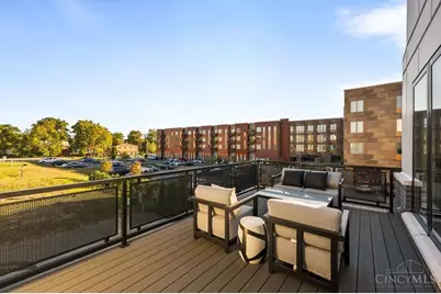 6227 W Station Court Drive, Cincinnati, OH 45224 - Photo 4