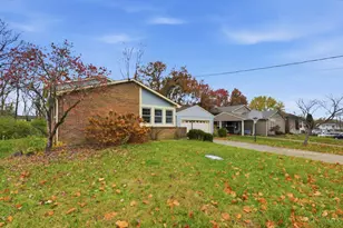 1465 Hartwood Dr, Springfield Township, OH 45240 - Photo 2