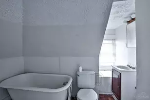 2231 Burnet Dr, Cincinnati, OH 45219 - Photo 18