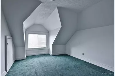 2231 Burnet Drive, Cincinnati, OH 45219 - Photo 14