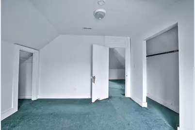 2231 Burnet Drive, Cincinnati, OH 45219 - Photo 14