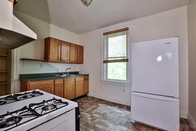 2231 Burnet Drive, Cincinnati, OH 45219 - Photo 26