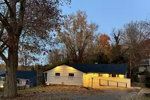 611 Aberdeen Dr, Middletown, OH 45042 - Photo 1