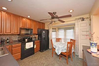 5686 Farm Field Drive, Deerfield Township, OH 45040 - Photo 4