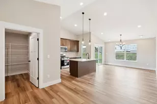 5017 Waterford Ln, Middletown, OH 45042 - Photo 26