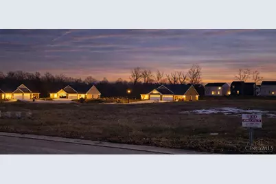 5017 Waterford Lane, Middletown, OH 45042 - Photo 2