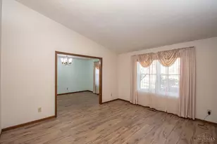 1939 Sugar Run Rd, Bellbrook, OH 45305 - Photo 6