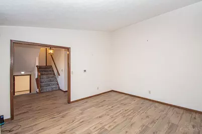 1939 Sugar Run Road, Bellbrook, OH 45305 - Photo 8