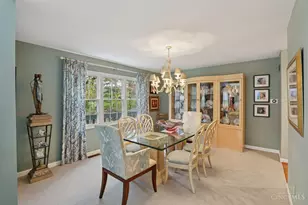 9850 Village View Ct, Blue Ash, OH 45241 - Photo 12