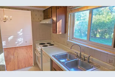 9340 Wilcox Drive, Colerain Township, OH 45251 - Photo 14