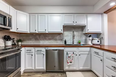 3056 Bright Bounty Lane, Miami Township, OH 45327 - Photo 6