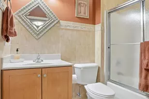 1825 Walker St, Cincinnati, OH 45202 - Photo 28