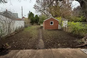 817 Elwood St, Middletown, OH 45042 - Photo 2