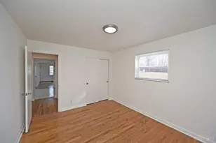 42 Crestview Dr, Milford, OH 45150 - Photo 8