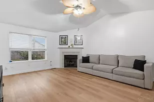 588 John Chambers Dr, Wilmington, OH 45177 - Photo 6