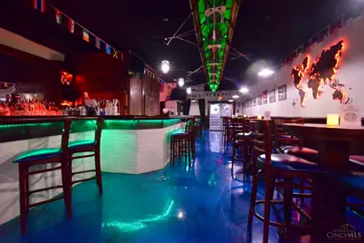 930 Hatch Street, Cincinnati, OH 45202 - Photo 2