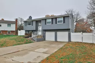 12109 Birchgrove Ct, Colerain Township, OH 45251 - Photo 2