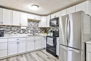 12109 Birchgrove Ct, Colerain Township, OH 45251 - Photo 12