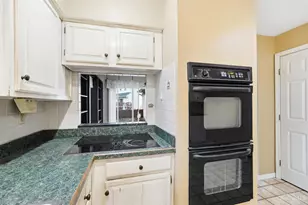 7826 Deerhurst Pl, Deerfield Township, OH 45039 - Photo 18