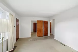 99 Church St, Miami Township, OH 45217 - Photo 8