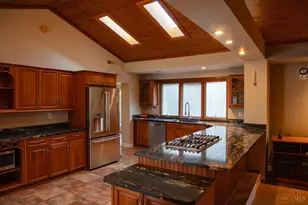 8593 Concord Hills Cir, Sycamore Township, OH 45243 - Photo 14