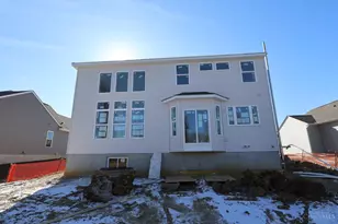 1876 Grove Park Dr, Miami Township, OH 45150 - Photo 4
