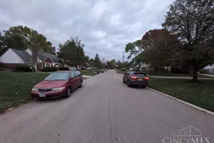 332 N Bromfield Rd, Kettering, OH 45429 - Photo 4