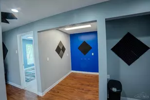10587 Montgomery Rd, Montgomery, OH 45242 - Photo 14