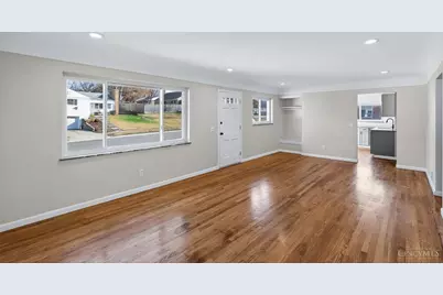 8663 Mockingbird Lane, Springfield Township, OH 45231 - Photo 4