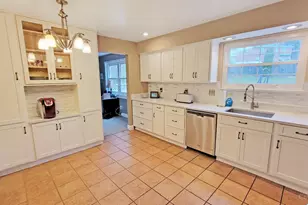 1017 Ligorio Ave, Green Hills, OH 45218 - Photo 10