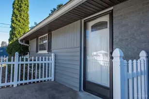 1047 David Ct, Miami Township, OH 45150 - Photo 6