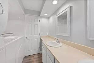 1047 David Ct, Miami Township, OH 45150 - Photo 22