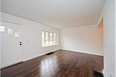 6756 Sunray Avenue, Anderson Township, OH 45230 - Photo 2