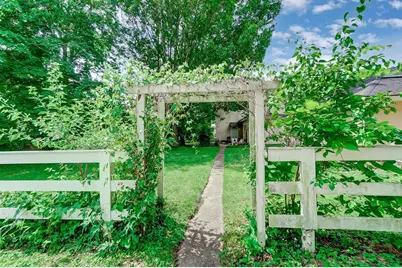 324 E Willow Avenue, Glendale, OH 45246 - Photo 40