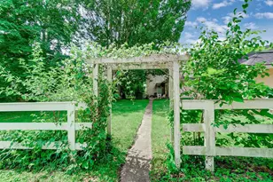 324 E Willow Ave, Glendale, OH 45246 - Photo 40