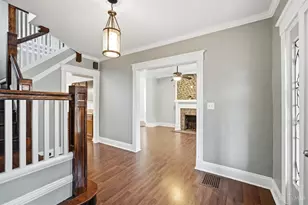 432 Hawthorne Ave, Cincinnati, OH 45205 - Photo 2