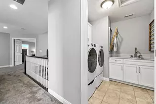 8074 Taffy Dr, West Chester, OH 45069 - Photo 18