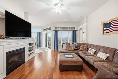 7843 Bridge Point Drive, Green Township, OH 45248 - Photo 14